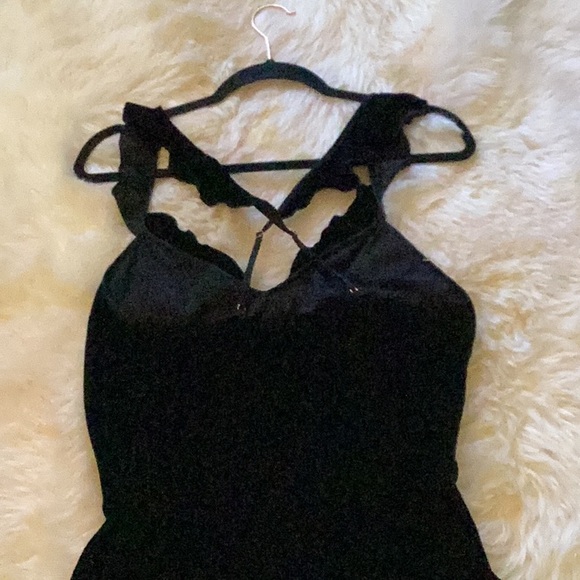 NWOT Victoria’s Secret Black Velvet Sleep Romper - Picture 8 of 10